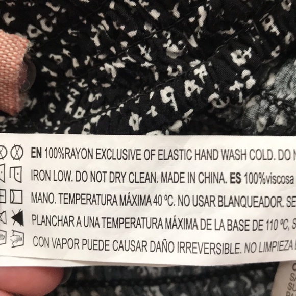 Stretch bodice top with puffy sleeves, Medium - Picture 4 of 4